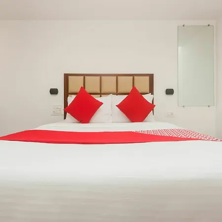 Oyo 15902 Hotel Oyster Executive